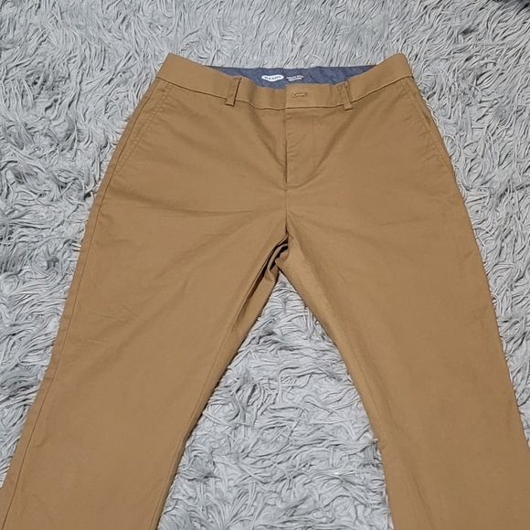 ~SOLD~Old Navy Built in Flex Athletic Taper Pants - Picture 2 of 4